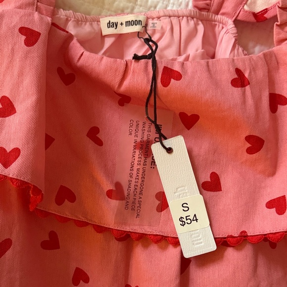 day + moon NWT Valentine top size small - Picture 2 of 3